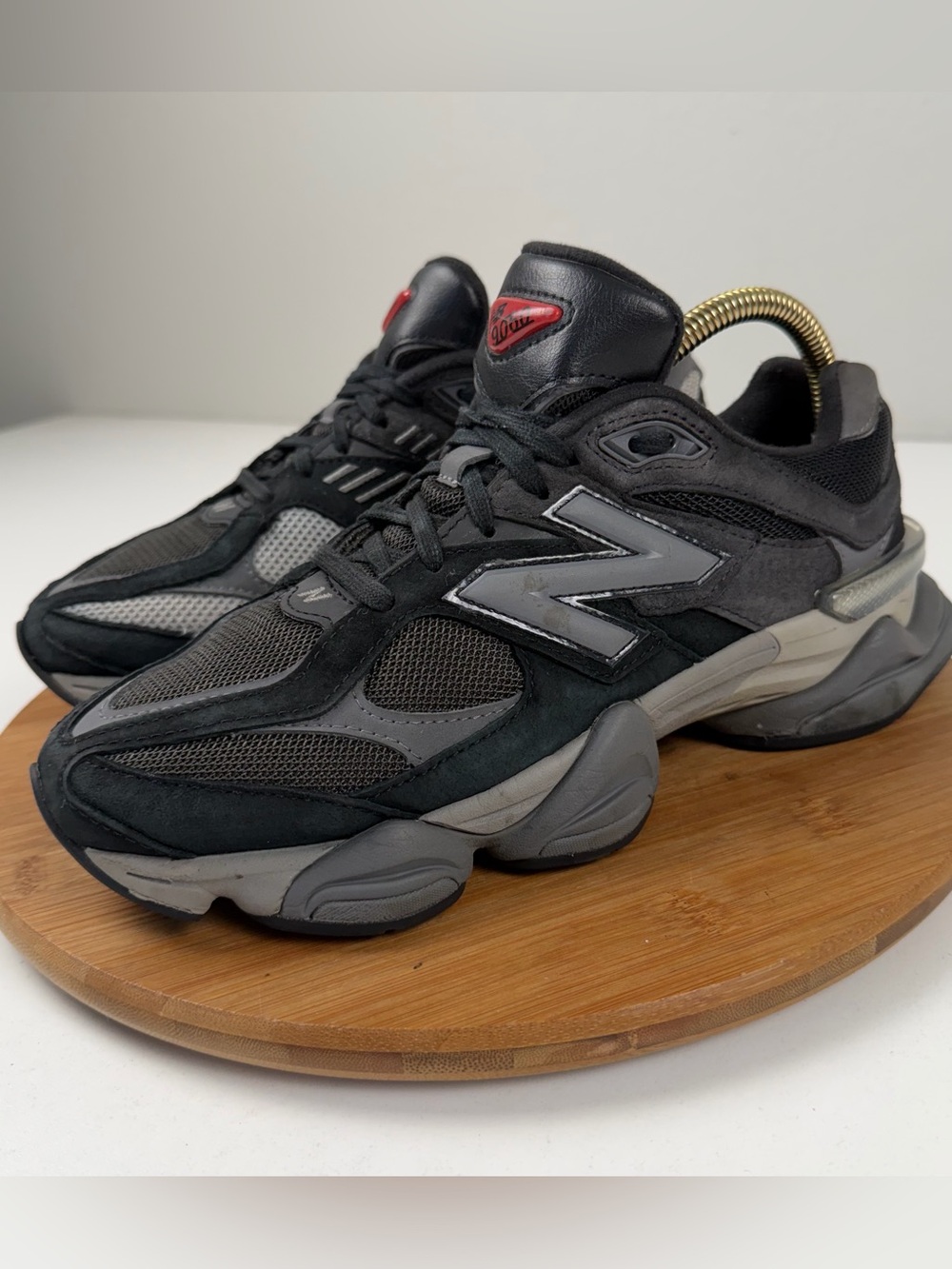 New Balance 9060 Men’s Black and Gray Chunky Athletic Sneakers - Picture 3 of 10